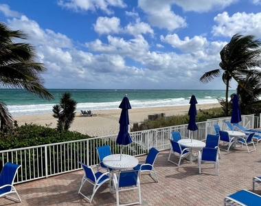 4250 Galt Ocean Drive - Photo Thumbnail 11