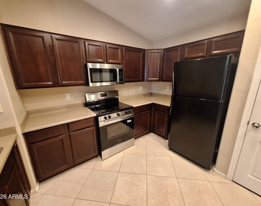 19485 N Madison Road - Photo Thumbnail 8