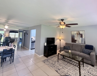 150 Sw 134th Way - Photo Thumbnail 2