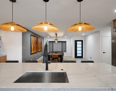 6242 E Redfield Road - Photo Thumbnail 19