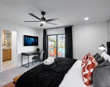 6242 E Redfield Road - Photo Thumbnail 31