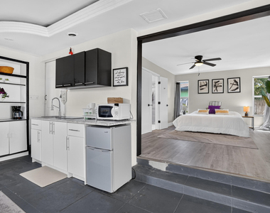 27 Nw 14th Avenue - Photo Thumbnail 12