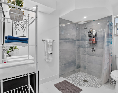 27 Nw 14th Avenue - Photo Thumbnail 4