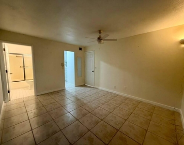 311 Golden River Drive - Photo Thumbnail 4