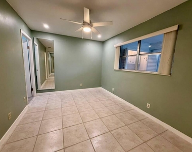 311 Golden River Drive - Photo Thumbnail 14