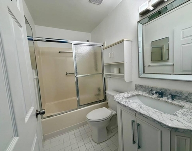 311 Golden River Drive - Photo Thumbnail 10