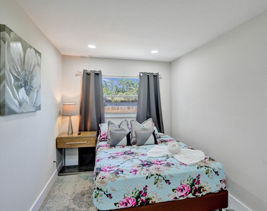 8047 Nw 1st Place - Photo Thumbnail 13