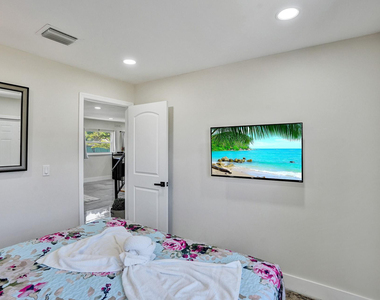 8047 Nw 1st Place - Photo Thumbnail 21