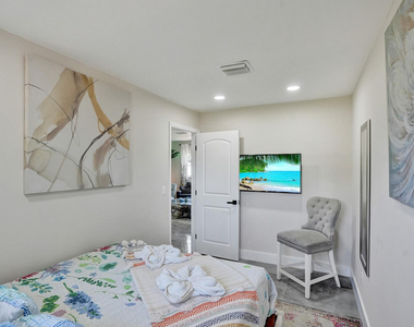8047 Nw 1st Place - Photo Thumbnail 17