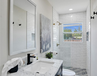 8047 Nw 1st Place - Photo Thumbnail 19