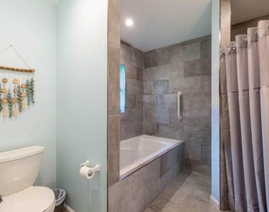 352 Window Rock Drive - Photo Thumbnail 12
