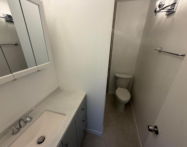 650 Sw 2nd Avenue - Photo Thumbnail 12