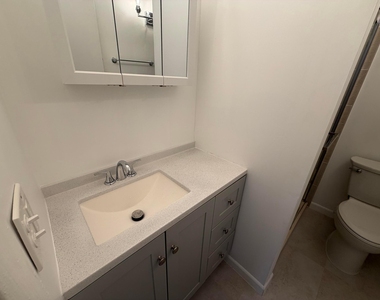 650 Sw 2nd Avenue - Photo Thumbnail 4
