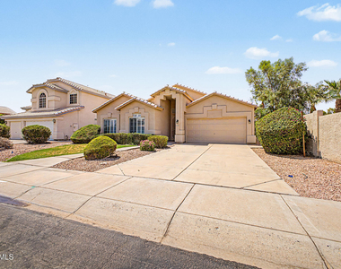 13778 W Vernon Avenue - Photo Thumbnail 28