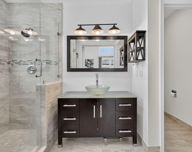 1209 Mainsail - Photo Thumbnail 29