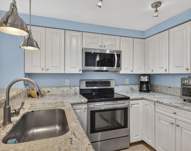 1209 Mainsail - Photo Thumbnail 17