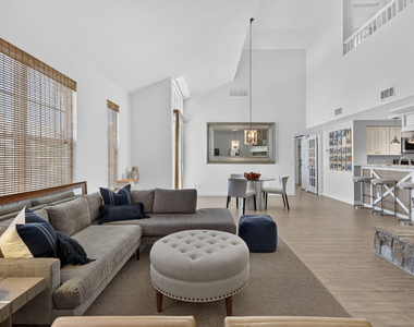 1209 Mainsail - Photo Thumbnail 8