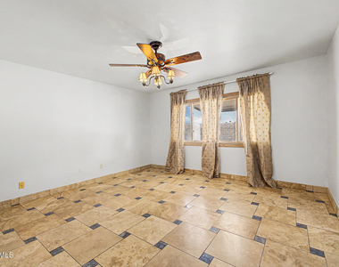 5403 S Heather Drive - Photo Thumbnail 14