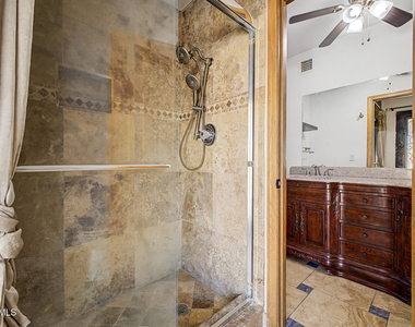 5403 S Heather Drive - Photo Thumbnail 19