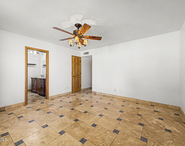 5403 S Heather Drive - Photo Thumbnail 15