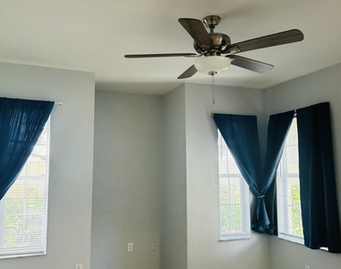 166 Sw Peacock Boulevard - Photo Thumbnail 7