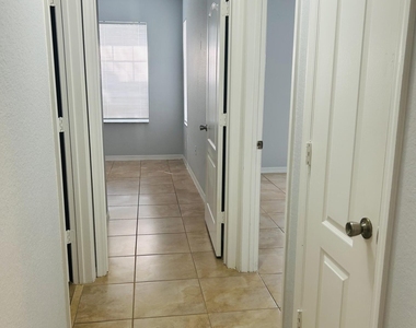 166 Sw Peacock Boulevard - Photo Thumbnail 10