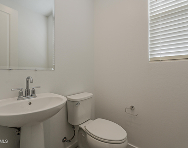 2434 W Rowel Road - Photo Thumbnail 28