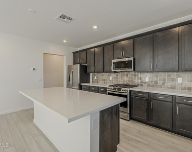 2434 W Rowel Road - Photo Thumbnail 8