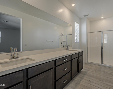 2434 W Rowel Road - Photo Thumbnail 17