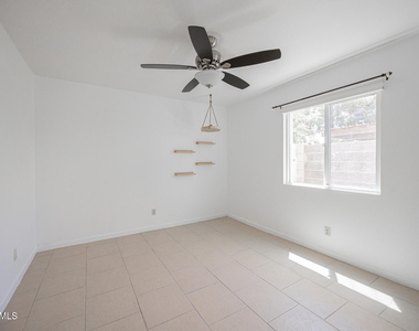 625 S Allred Drive - Photo Thumbnail 17