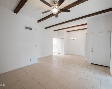 625 S Allred Drive - Photo Thumbnail 7