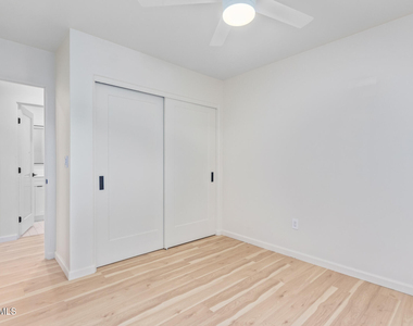 1402 E Pierce Street - Photo Thumbnail 7