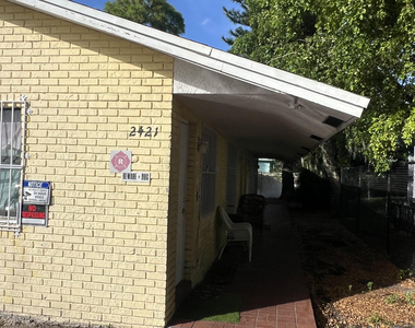 2421 Nw 8th Place - Photo Thumbnail 1