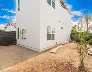 1402 E Pierce Street - Photo Thumbnail 6