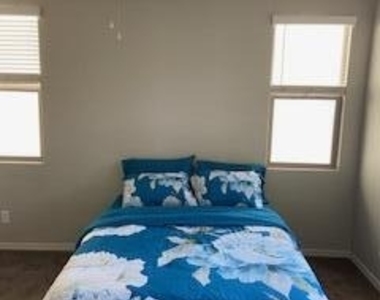 4350 E Jesse Street - Photo Thumbnail 8