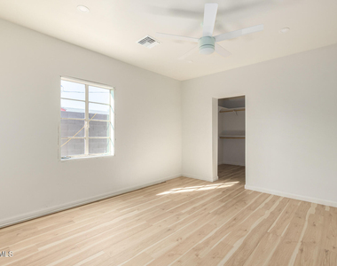 1332 E Diamond Street - Photo Thumbnail 13