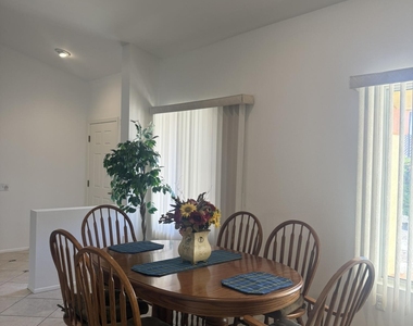 14518 W Heritage Drive - Photo Thumbnail 4