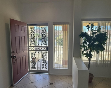 14518 W Heritage Drive - Photo Thumbnail 1