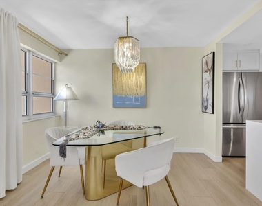 133 N Pompano Beach Boulevard - Photo Thumbnail 6