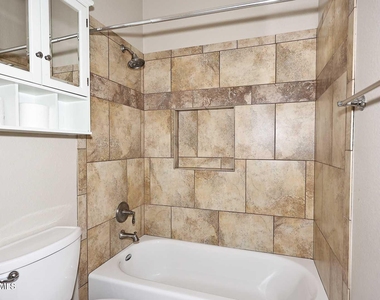 26628 N 41st Street - Photo Thumbnail 21
