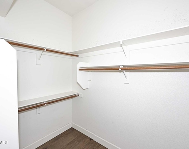 26628 N 41st Street - Photo Thumbnail 16