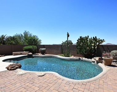 26628 N 41st Street - Photo Thumbnail 2