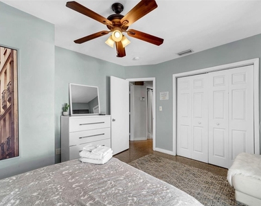 1507 Garfield Street - Photo Thumbnail 2