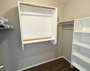 1622 S 229th Avenue - Photo Thumbnail 3