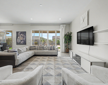 26154 S 227th Way - Photo Thumbnail 6