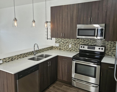 7981 E Wilshire Drive - Photo Thumbnail 2