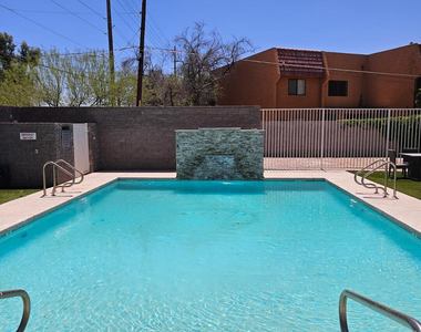 7981 E Wilshire Drive - Photo Thumbnail 16