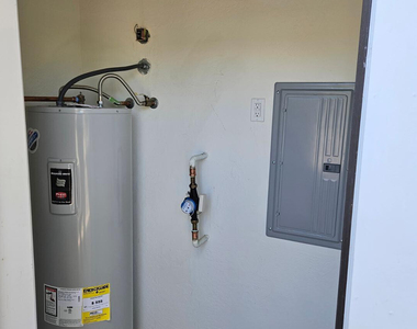 7981 E Wilshire Drive - Photo Thumbnail 14