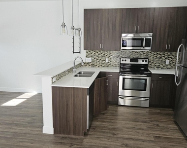 7981 E Wilshire Drive - Photo Thumbnail 1
