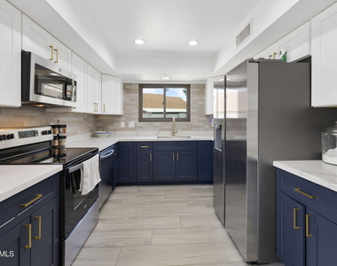 4768 W Piute Avenue - Photo Thumbnail 16